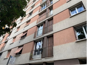 t2 à la location -   63000  CLERMONT FERRAND, surface 42 m2 location t2 - UBI480617444
